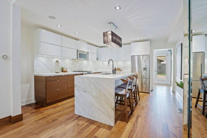 SOLD: 63 Edwin Avenue 10 14