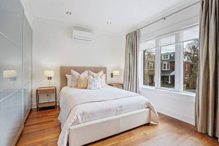 SOLD: 63 Edwin Avenue 19 24