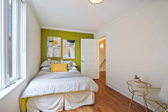 SOLD: 63 Edwin Avenue 23 31