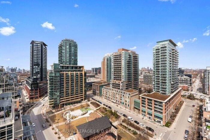SOLD: 1709-59 East Liberty Street 11 L3RycmViL2xpc3RpbmdzLzQwLzc1Lzc2Lzk4L3AvNTIxZTE3NTQtOGE4Ni00MTVlLTk2ZjQtZDc1M2E2NWM3ZGUzLmpwZw 1