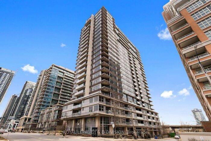 SOLD: 1709-59 East Liberty Street 24 L3RycmViL2xpc3RpbmdzLzQwLzc1Lzc2Lzk4L3AvZmQwNTNlMzAtYWQwMC00ZTI5LTgzYWYtZjUyNWE1ZDRlM2QwLmpwZw 1