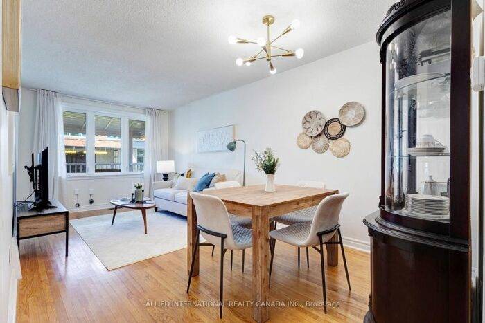 SOLD: 467 Gilbert Ave 4 L3RycmViL2xpc3RpbmdzLzQxLzE5LzY1LzUzL3AvNWE3ZmUwNDUtMWY4Mi00MzhlLWJiNzAtYmExNTQwZDQ5NDFiLmpwZw