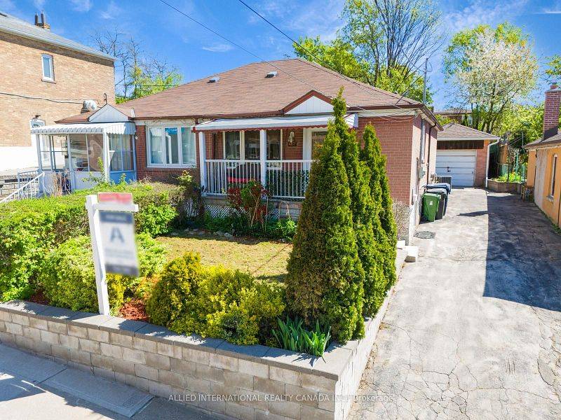 SOLD: 467 Gilbert Ave 1