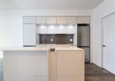 L3RycmViL2xpc3RpbmdzLzQzLzEwLzc4LzIwL3AvMTVjNWI0MjctN2FkYi00OTBhLWFjODktOTBhN2VkY2NlNTlhLmpwZw