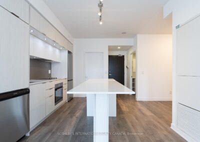 L3RycmViL2xpc3RpbmdzLzQzLzEwLzc4LzIwL3AvY2JjMGQyOGMtYzhhZC00YWI4LWIwNjItODQ1OTA1MmM4MGI0LmpwZw